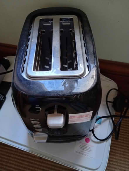 Photo of free Toaster (Wrexham LL11) #4