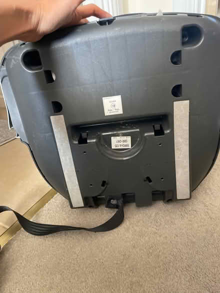 Photo of free Child car seat (SE28) #3