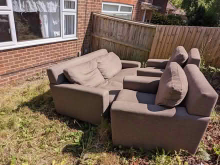 Photo of free Sofa Set (Woeley Castle B29) #4