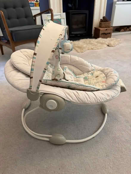 Photo of free Baby bouncer, vibrating (Ealing W5) #2