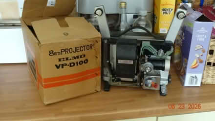Photo of free Film Projector = ELMO VP- D100 (Alton GU34) #1