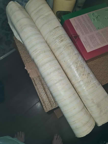 Photo of free Wallpaper with raised stripes (Hackney E8) #1