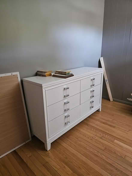 Photo of free Dressers (Woodbridge nj) #1