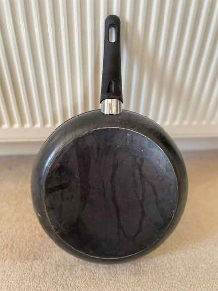 Photo of free Non stick Large pan (Mill Hill (NW7)) #2