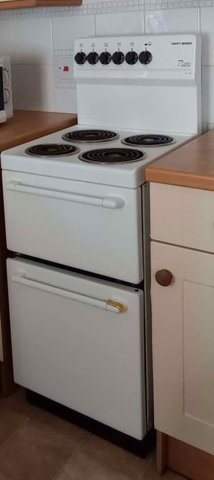 Photo of free Tricity Tiara cooker (Bear Flat BA2) #1