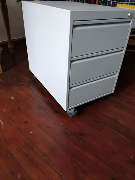 Photo of free 3 drawer metal filing cabinet (Townsend AL3) #2