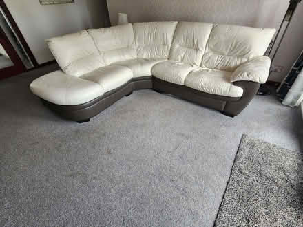 Photo of free Leather Corner Settee (Leslie KY6) #3