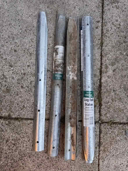 Photo of free 10 log roll stakes (CR7) #1
