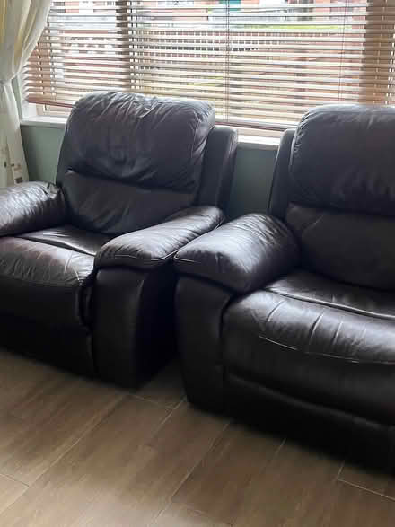 Photo of free Leather suite of furniture (Mountmellick co Laois) #1
