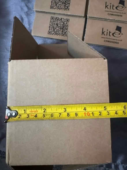 Photo of free 13x13cm Kite packaging boxes (SE4) #4