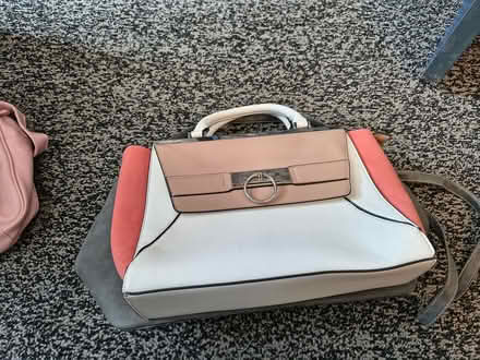 Photo of free ladies bags (Herdings S14) #3