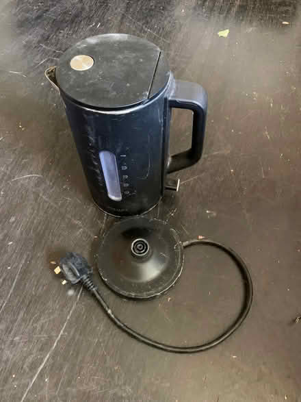 Photo of free John Lewis electric kettle. Black. (Fairfield Park BA1) #1