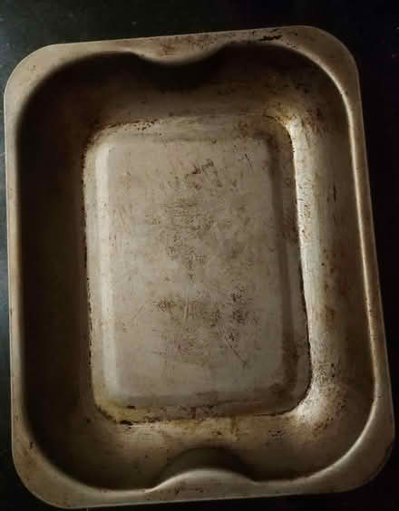 Photo of free Oven dish (Kilmacanogue, North Co Wicklow) #1