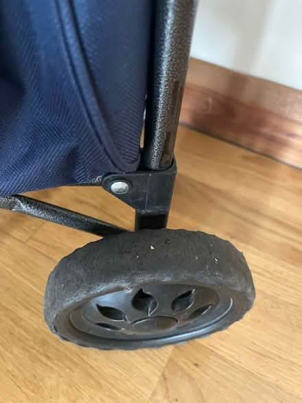 Photo of free Shopping trolley (Bournemouth BH9) #4
