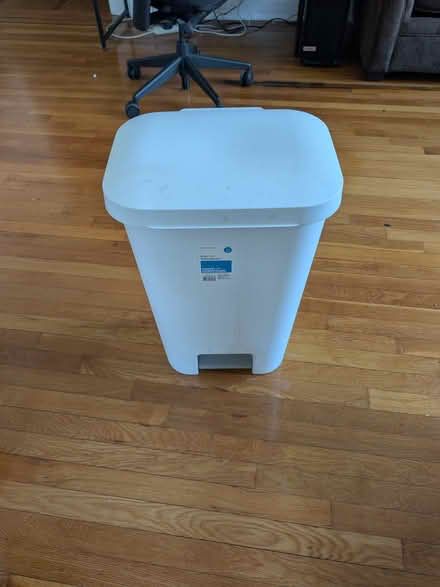 Photo of free Trash can (Journal Square) #1