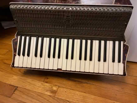 Photo of free Vintage Accordion! Needs repair (East Flatbush) #3
