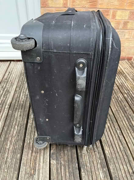 Photo of free Constellation suitcase (PR2, Preston) #3