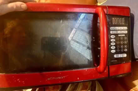 Photo of free Small Red Emerson Microwave (Northern San Rafael/Marinwood) #1
