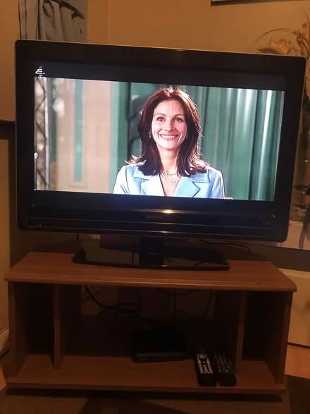 Photo of free 32" Philips HD TV with Stand (Welling DA16, Off Welling Way) #3