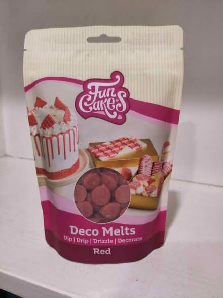 Photo of free Melting Candy for Cake Decoration (Princes Risborough HP27) #1