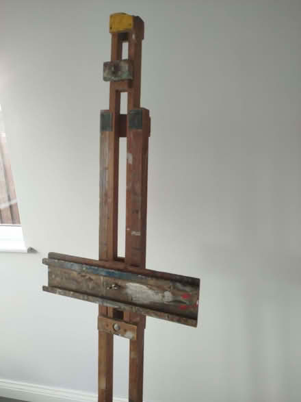 Photo of free Artists painting easel. (Great Wakering SS3) #2