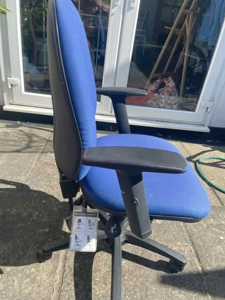 Photo of free Blue office chair (Thorpe Bay SS1) #1