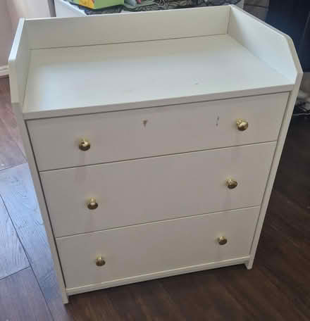 Photo of free Chest of drawers (Scarlett avenue HP22) #1