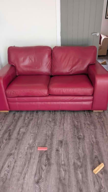 Photo of free Lovely comfy pink leather sofa (Shrivenham Swindon) #2
