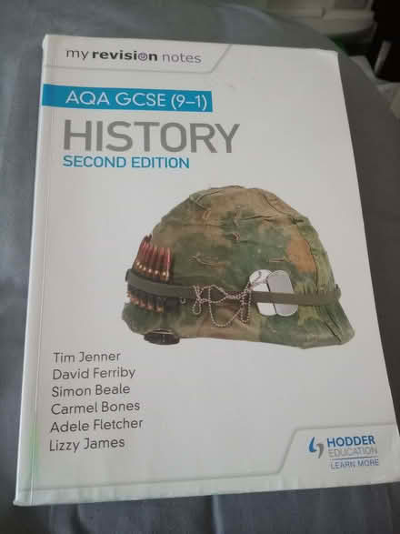 Photo of free GCSE Books (Cheshunt EN8) #3