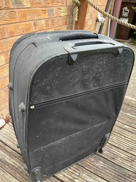 Photo of free Constellation suitcase (PR2, Preston) #2