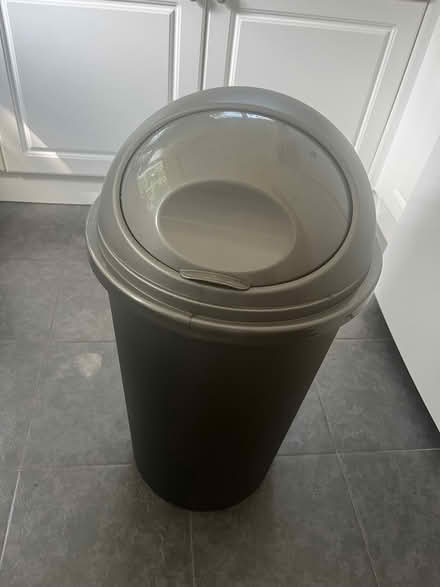 Photo of free Almost brand new plastic bin NW8 (St John’s Wood NW8) #2