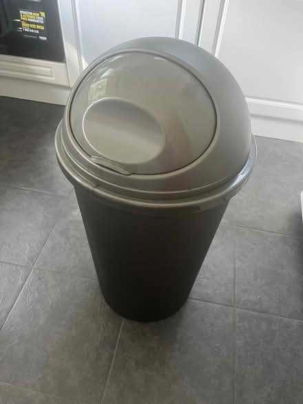 Photo of free Almost brand new plastic bin NW8 (St John’s Wood NW8) #1
