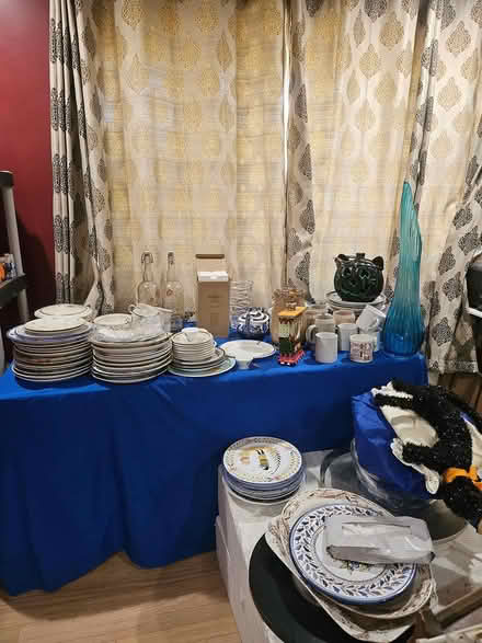 Photo of free Dressers (Woodbridge nj) #2