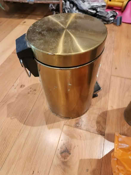 Photo of free Bin and Toilet Brush (PR9 0EA) #1