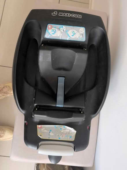 Photo of free Maxi Cosi isofix for car (Wolstanton ST5) #1