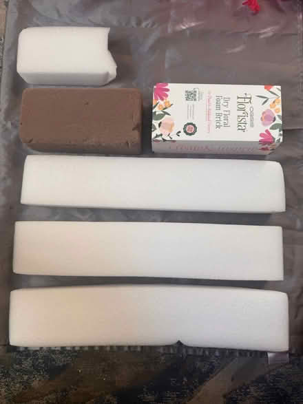 Photo of free Artificial flower foam (SE4) #2