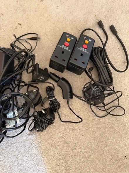Photo of free Bag of assorted leads/chargers etc (Shirley, Croydon) #2