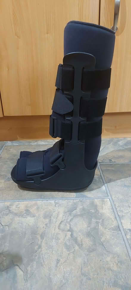 Photo of free NHS Moon boot. (Thornhill DG3) #2