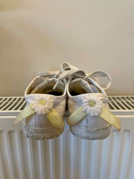 Photo of free Geox girls shoes - 2.5 (Mill Hill (NW7)) #3
