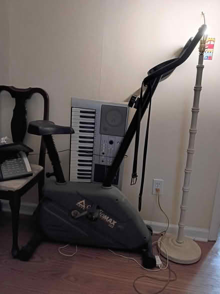 Photo of free excersice bike (virginia beach, near TCC) #1