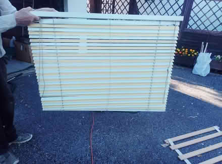 Photo of free Retro White & Yellow venition blind (no fittings) (Farmoor OX2) #1