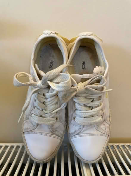 Photo of free Geox girls shoes - 2.5 (Mill Hill (NW7)) #1