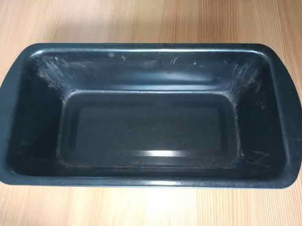 Photo of free metal loaf pan / baking tin (Sheffield centre S1) #1