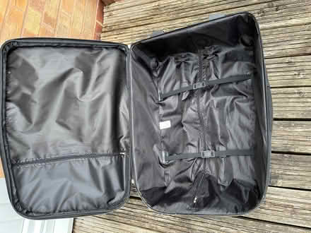 Photo of free Constellation suitcase (PR2, Preston) #4