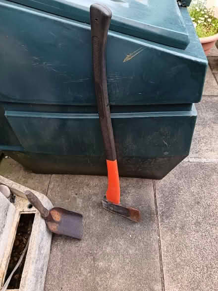Photo of free Heavy axe (Bolton CA16) #1