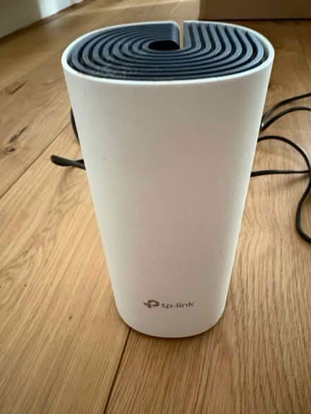 Photo of free TP-Link Deco P9 Mesh Wifi (Hackney E8) #2