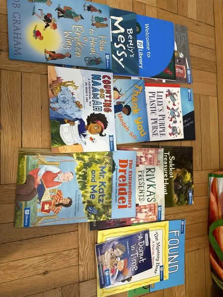 Photo of free PJ Library kids’ books (Upper West Side) #3