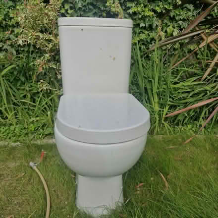 Photo of free Toilet (Stillorgan/Kilmacud) #2