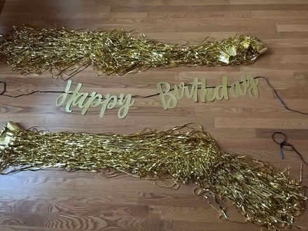 Photo of free Gold happy birthday decorations (Darien) #1