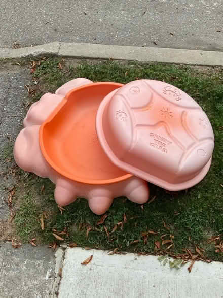 Photo of free CURB ALERT...sandbox/wading pool (Sheppard and Willowdale Ave) #1